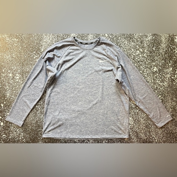 NIKE Swim (UPF40+) Dri-Fit Long Sleeve Shirt NWOT Size XXL - Picture 1 of 3